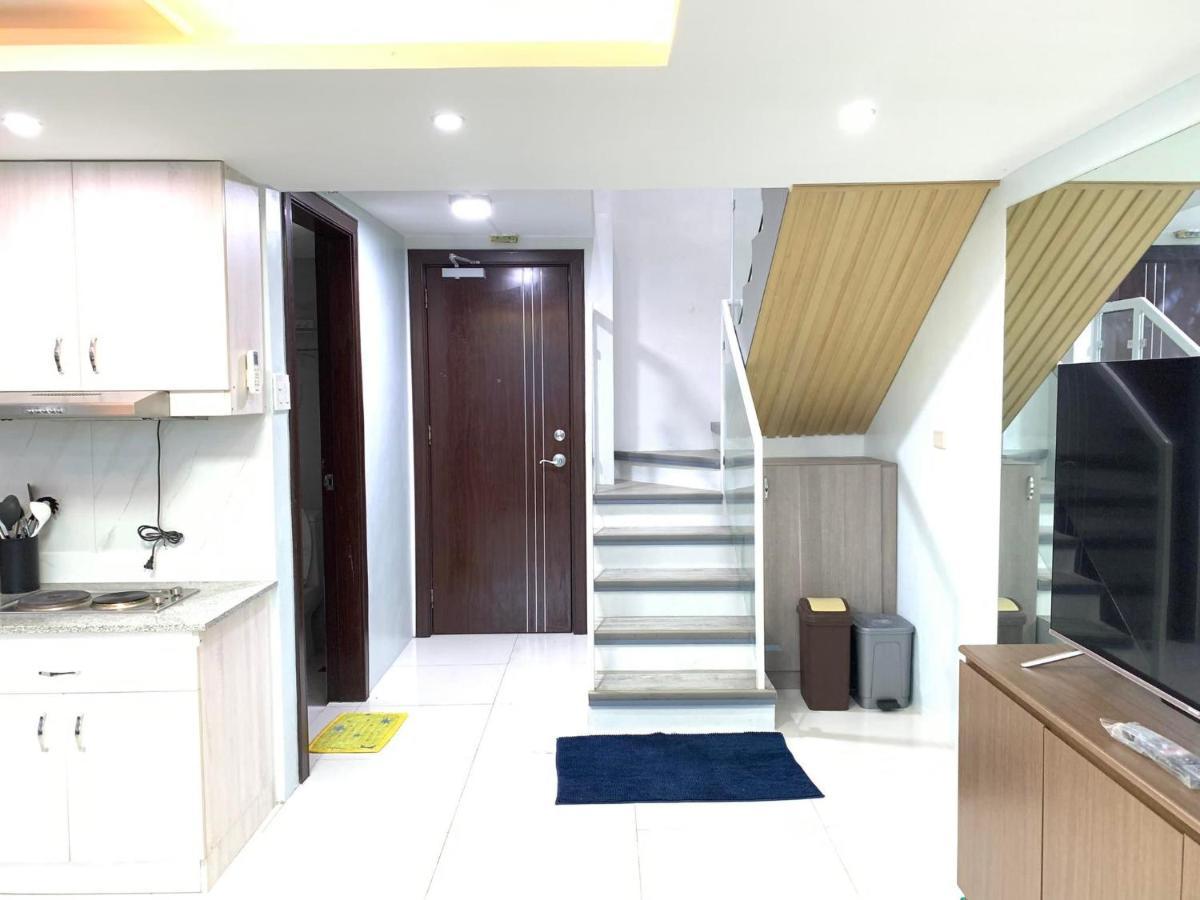 2 Bedroom Condo Unit With City And Mountain View Cebu Buitenkant foto