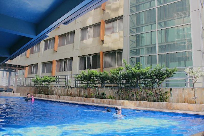 2 Bedroom Condo Unit With City And Mountain View Cebu Buitenkant foto