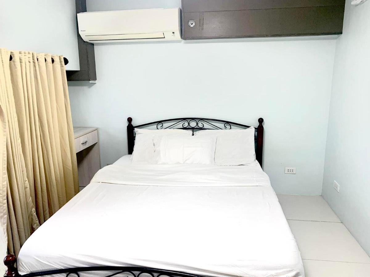 2 Bedroom Condo Unit With City And Mountain View Cebu Buitenkant foto