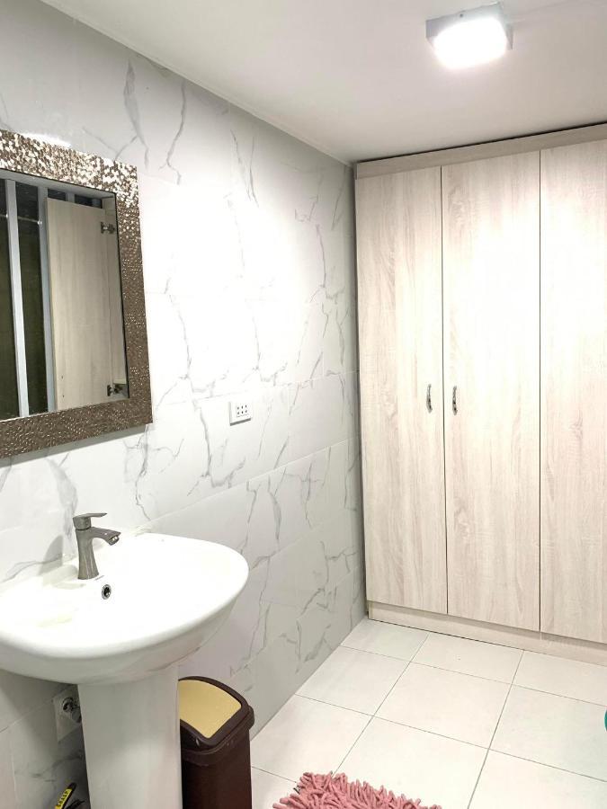 2 Bedroom Condo Unit With City And Mountain View Cebu Buitenkant foto