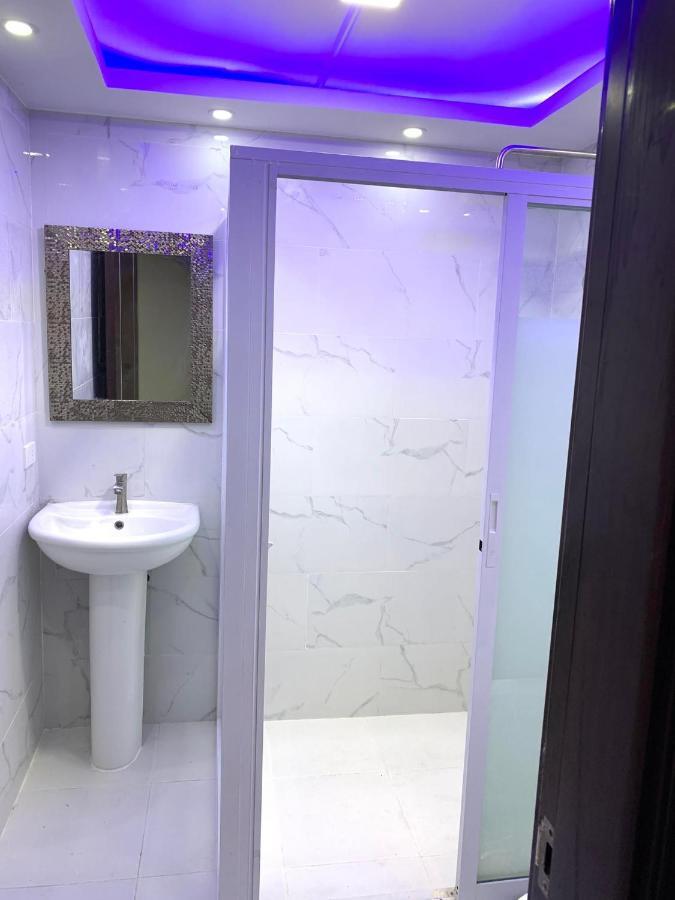 2 Bedroom Condo Unit With City And Mountain View Cebu Buitenkant foto