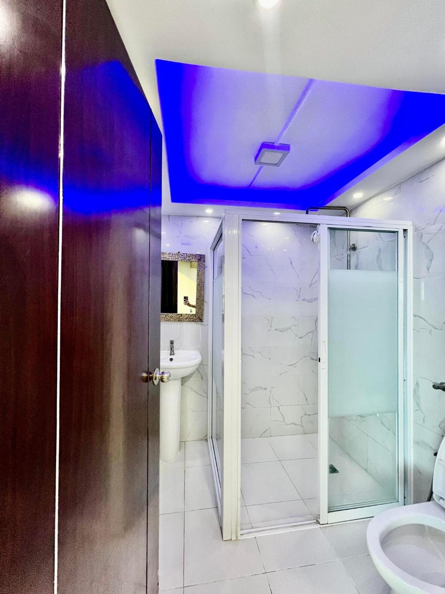 2 Bedroom Condo Unit With City And Mountain View Cebu Buitenkant foto